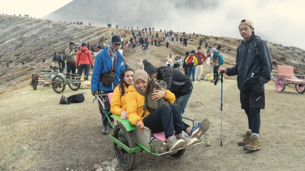 Ijen Trolley Taxi: Cost, Ethics, and How It Works Guide