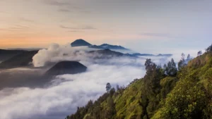King Kong Hill vs Seruni Point: Choosing Your Bromo Viewpoint
