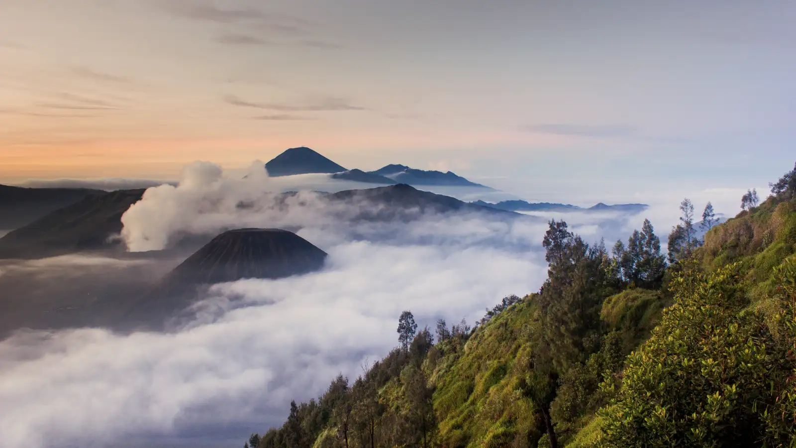 Bromo Probolinggo 2D1N