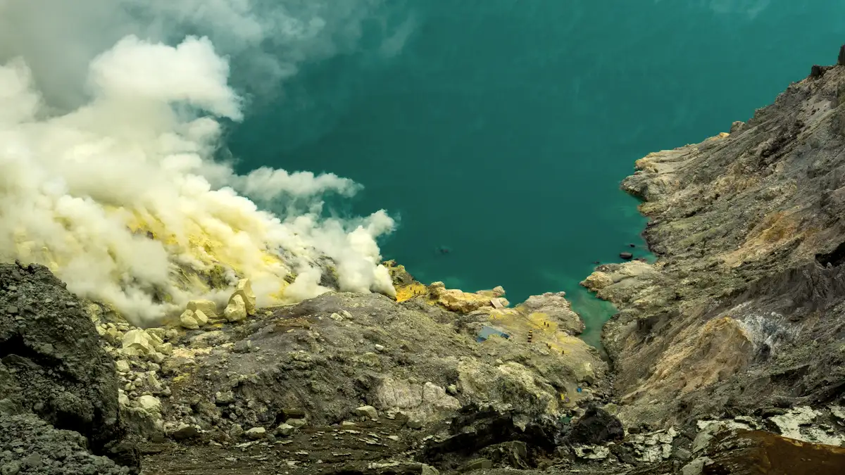 Ijen Crater Turquoise Lake Sunrise View Stunning sunrise view of the turquoise acidic lake at Ijen Crater during a Java tour